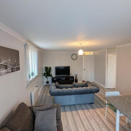 A&A Apartment Basildon Nevendon Exterior foto